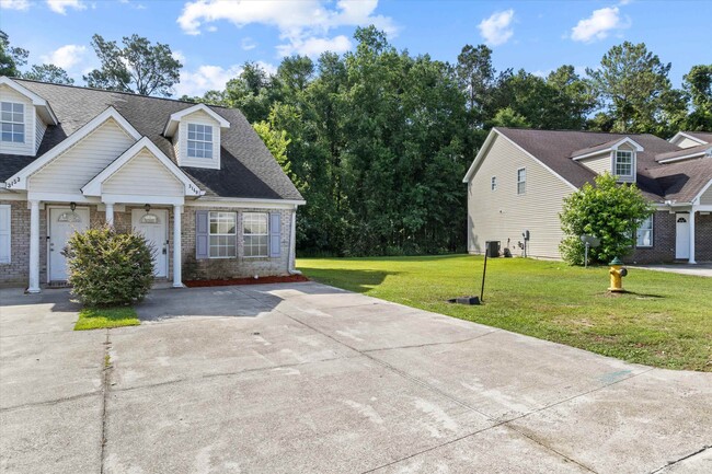 Building Photo - 3194 Sawtooth Dr