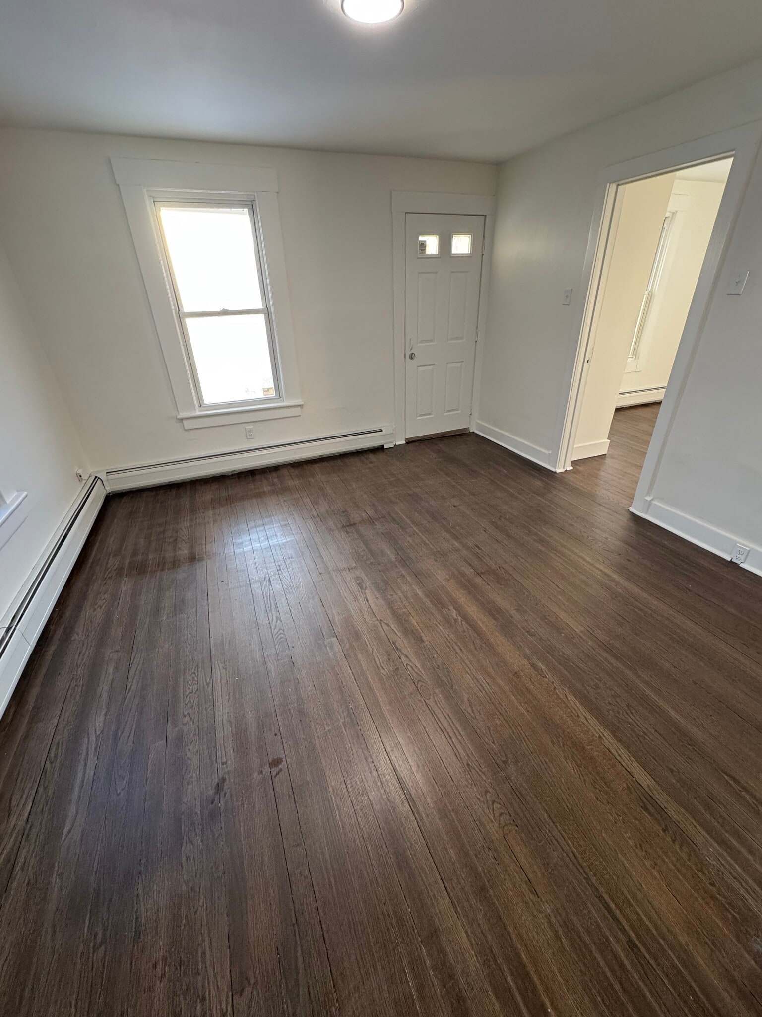 Building Photo - 7 Somers St