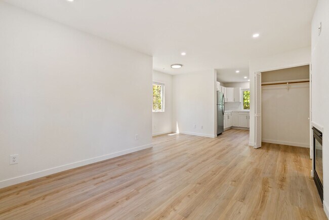 Building Photo - Newly renovated 1 bedroom 1 bath