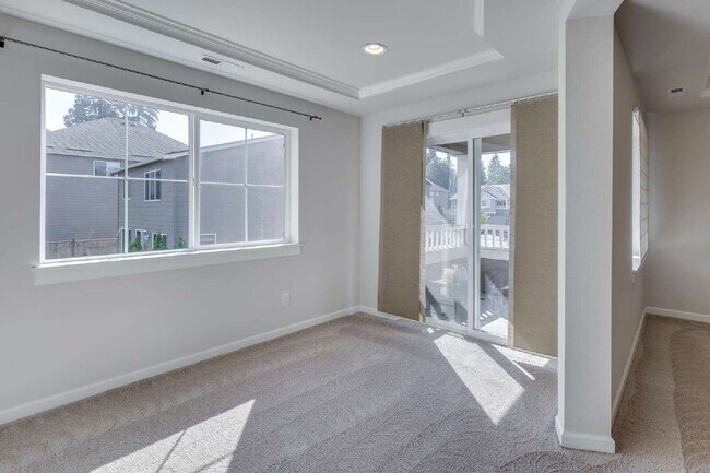 Building Photo - Stunning & Spacious Lynnwood Rental Available Now!