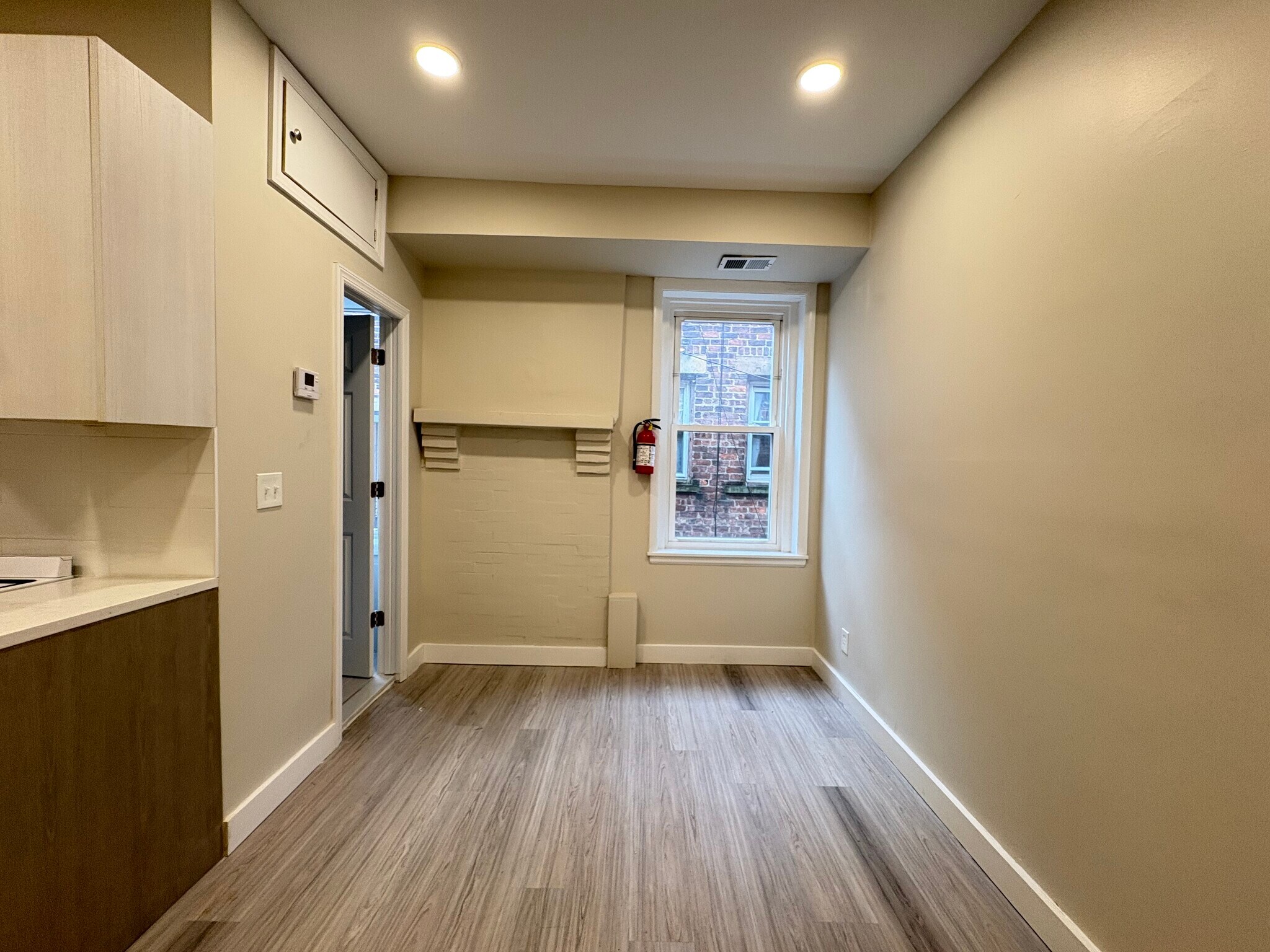 Unit 14 - 88 Pulaski St