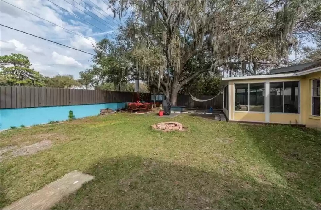 Building Photo - 12020 Fruitwood Dr