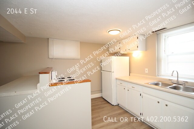 Building Photo - 2044 E St-