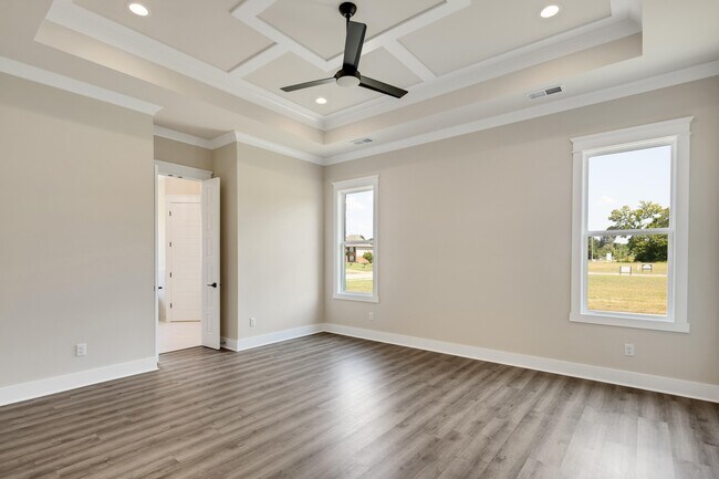 Building Photo - 5056 Jon Oak Dr