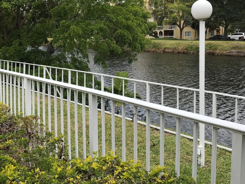 Building Photo - 7745 SW 86th St