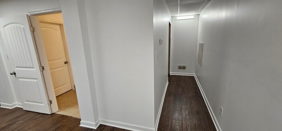 Building Photo - 5109 Marie Cir