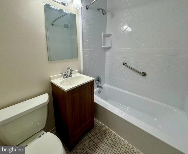 Building Photo - 3124 Wynford Dr