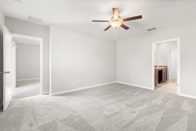 Building Photo - LIKE NEW 5 Bedroom Home for RENT in Touchstone