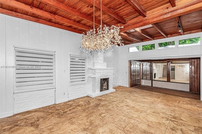 Building Photo - 3656 Avocado Ave