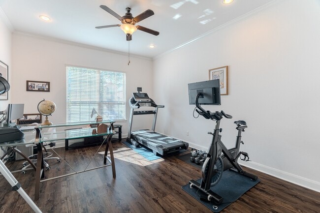 Building Photo - 30 Fury Ranch Pl