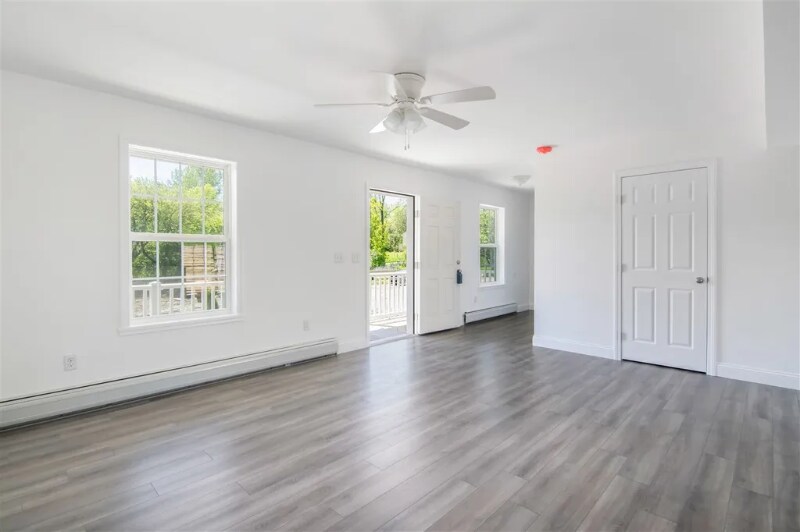 Building Photo - 55 Apple Blossom Rd