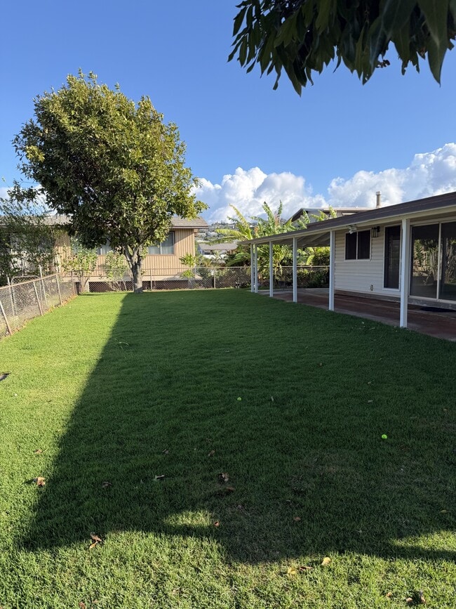 Building Photo - 98-1211-1211 Mahipua St