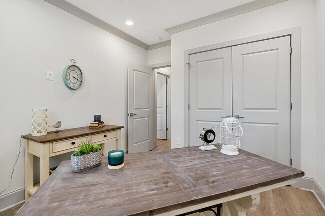 Building Photo - 35 Golden Bell Ct