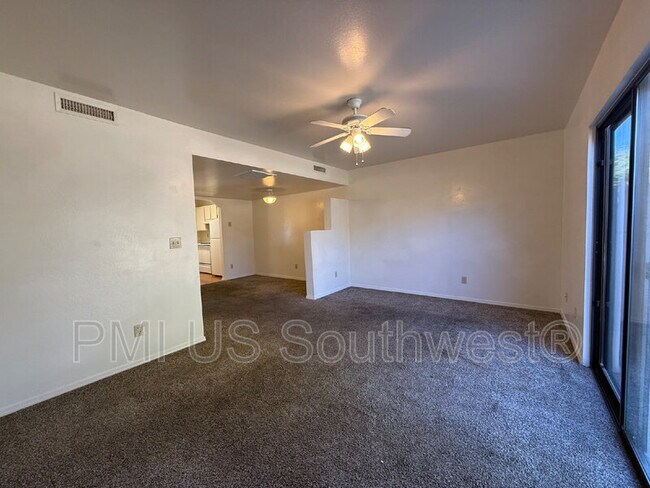 Building Photo - 9560 E Lakeshore Dr