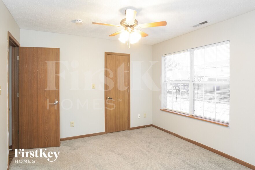 Building Photo - 540 Buffalo Run Dr