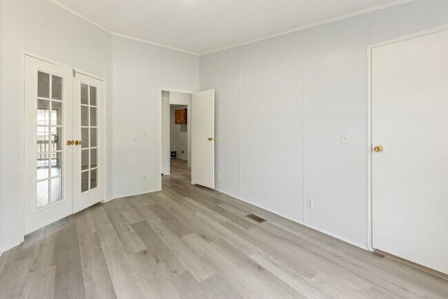 Building Photo - 16474 N Emerson Cir