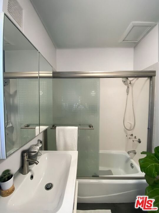 Building Photo - 2948 Exposition Blvd