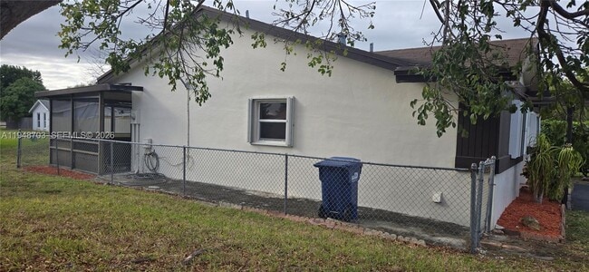 Building Photo - 4320 SW 138th Ct