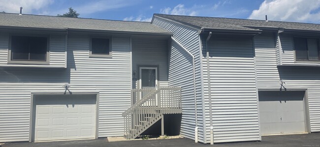 Primary Photo - 33 Baxter Rd