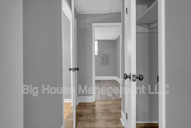Building Photo - 339 E 25th St