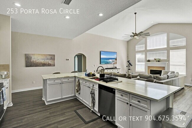Building Photo - 253 Porta Rosa Circle