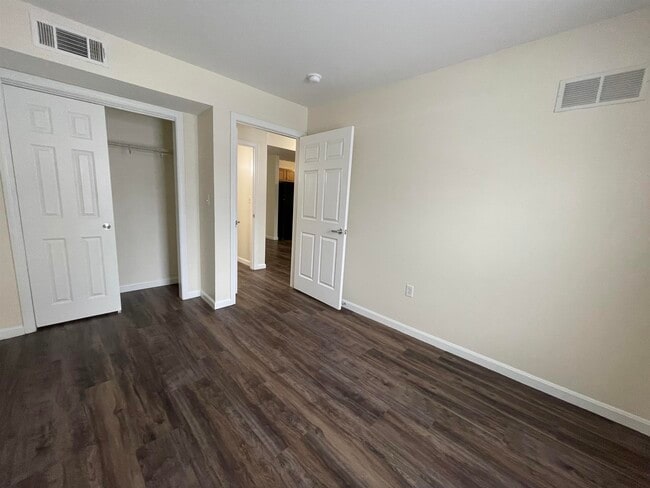 Building Photo - 20 Sentinel Court