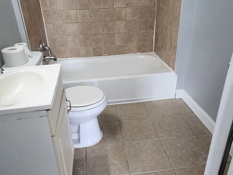 Building Photo - 11130 Stephens Rd