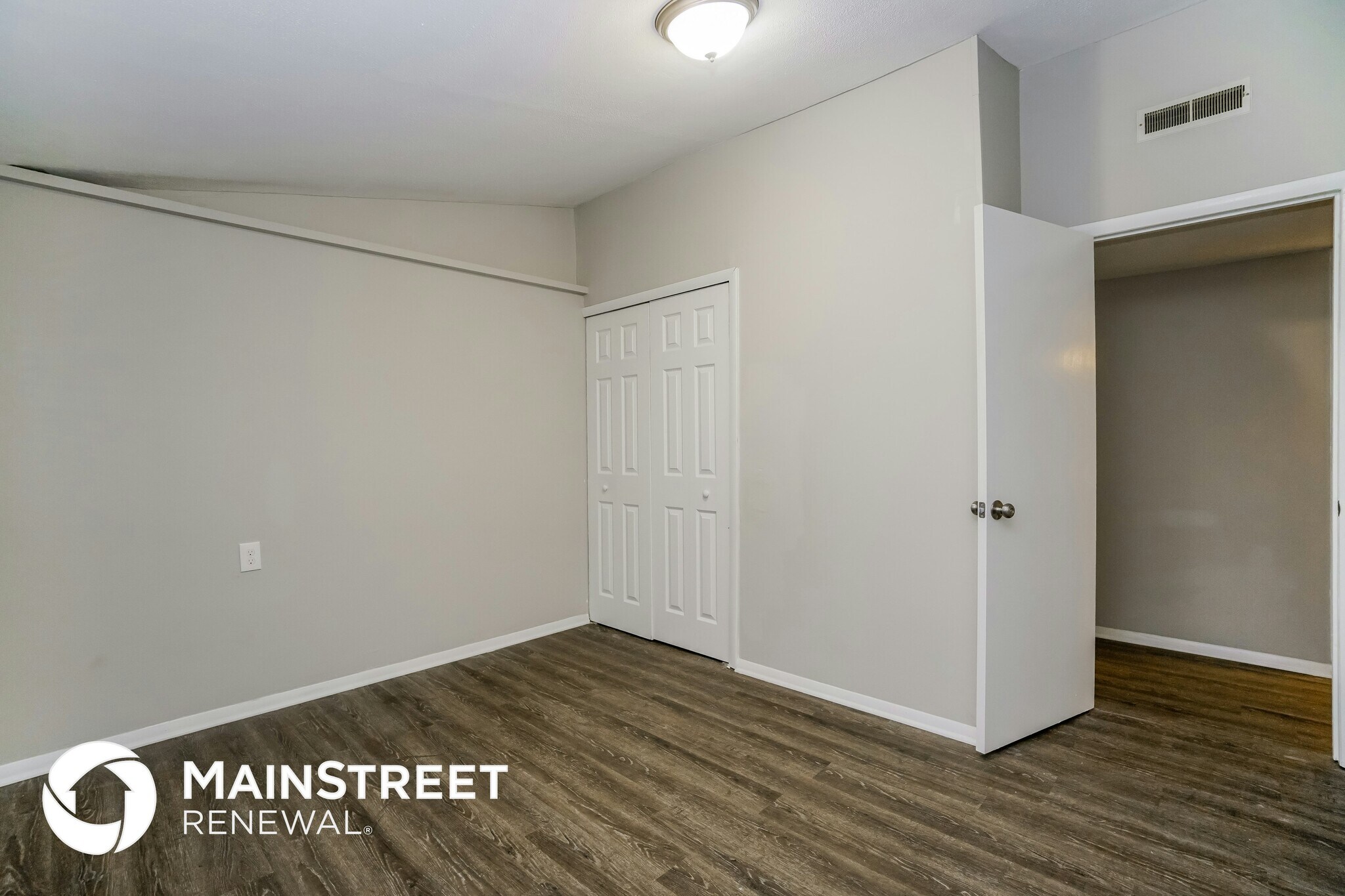 Building Photo - 389 West St