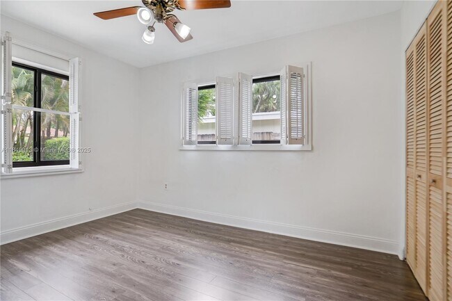 Building Photo - 8045 SW 62nd Ct