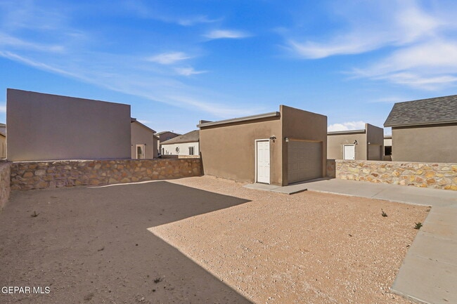 Building Photo - 14325 Bill Lazor Pkwy