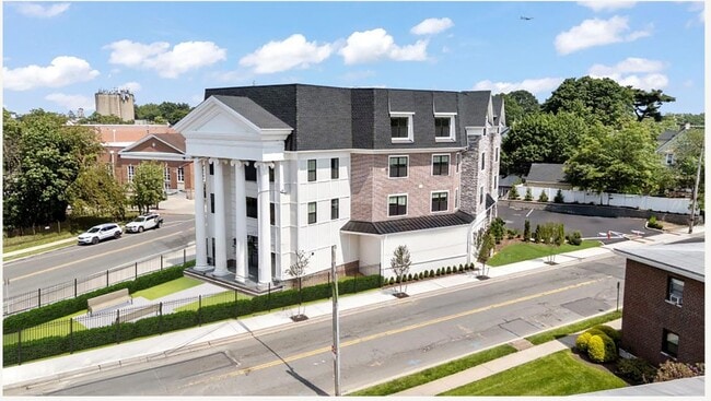 Building Photo - One Carnation