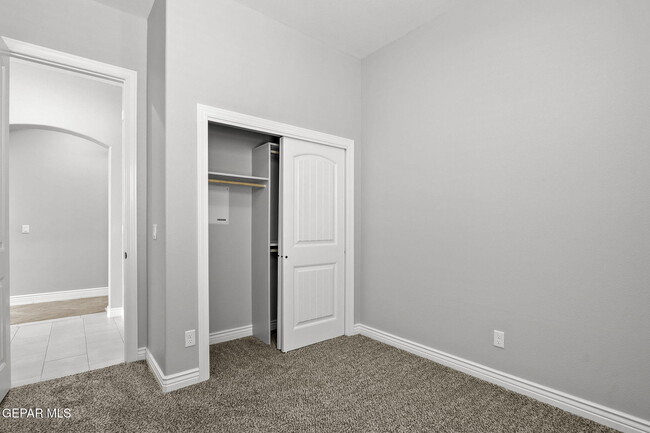 Building Photo - 12866 Nidd Ave