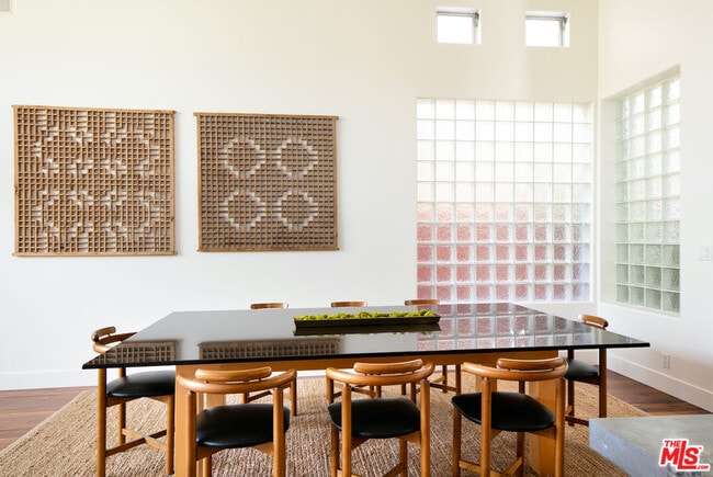 Building Photo - 2217 Grand Canal