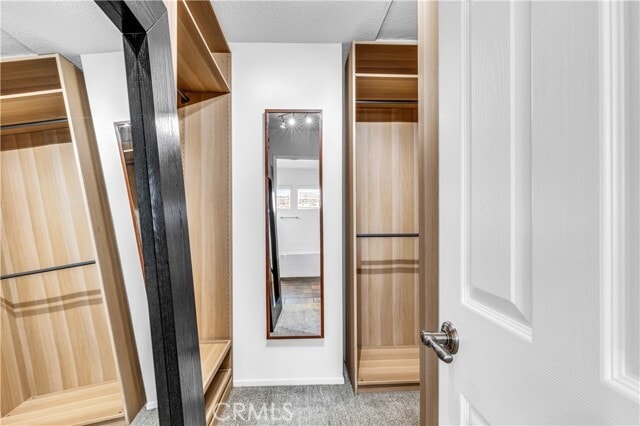 Building Photo - 6 Tavella Pl