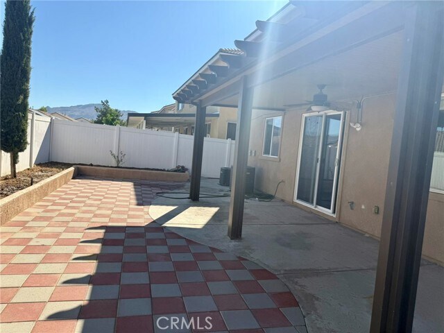 Building Photo - 26810 Sugarite Canyon Dr