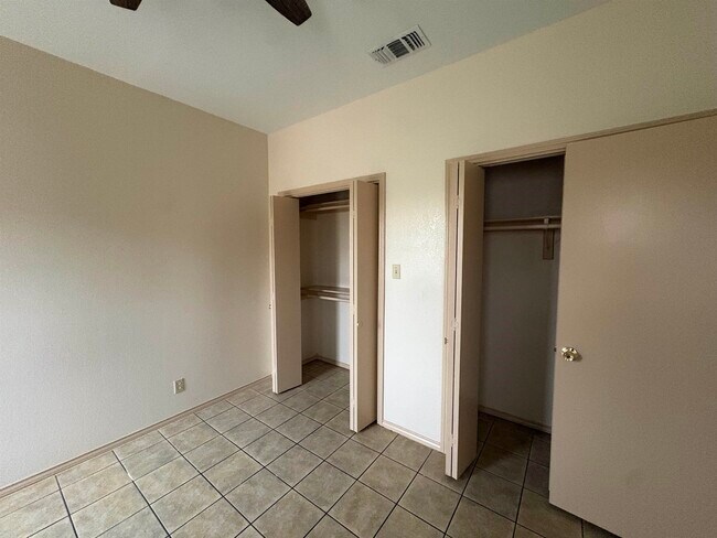 Building Photo - 4419 Springfield Ave