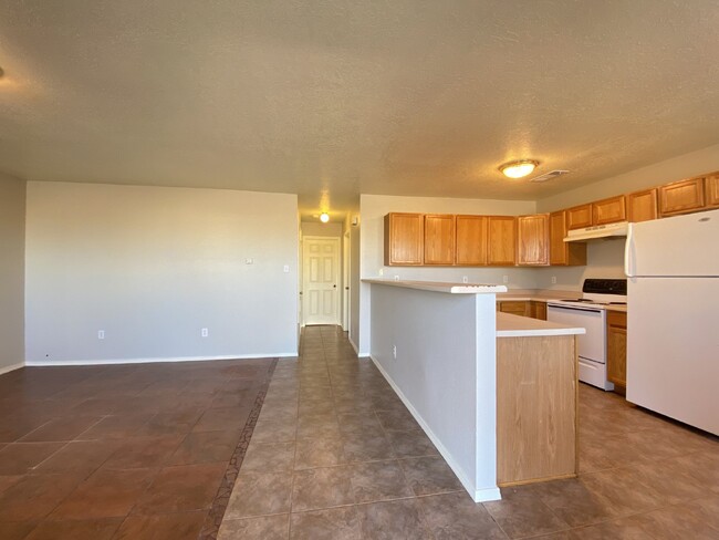 Building Photo - 2BR/1Bath - 4 Plex in Rio Rancho