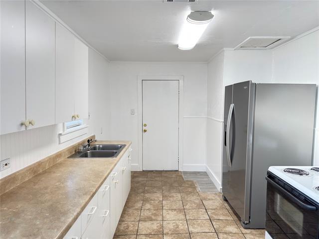 Building Photo - 1704 Lexington St