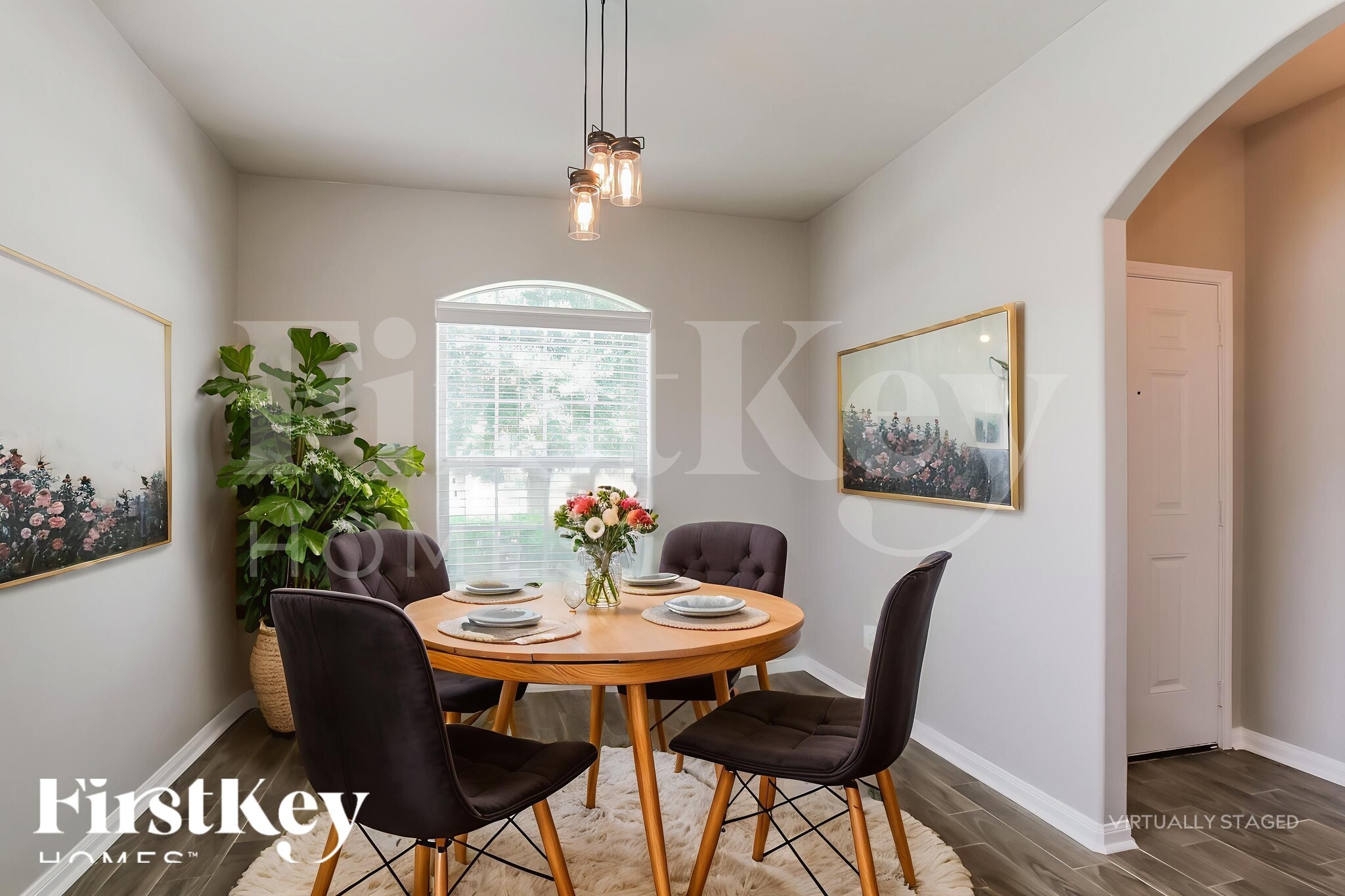 Building Photo - 5623 That Way