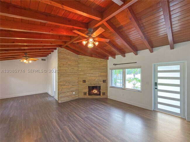 Building Photo - 3128 Coconut Grove Dr