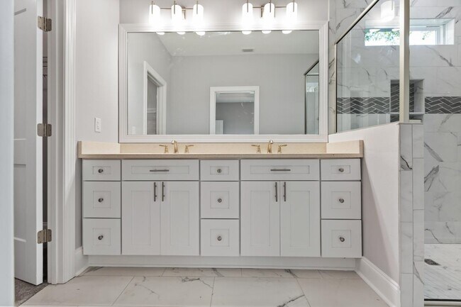 Building Photo - 1575 Cherry Blossom Cir