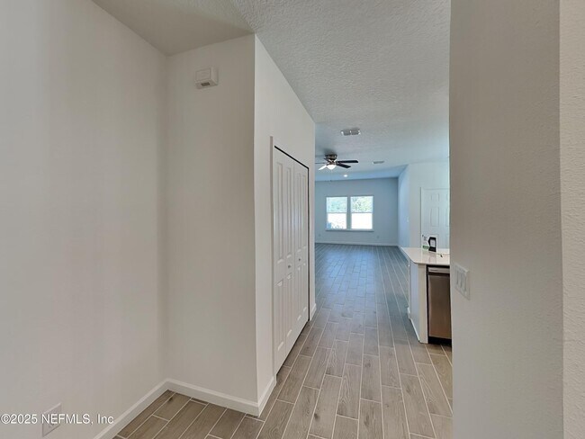 Building Photo - 2165 Windward Cay Ln