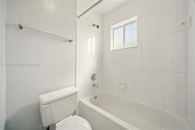 Building Photo - 14907 SW 80th St