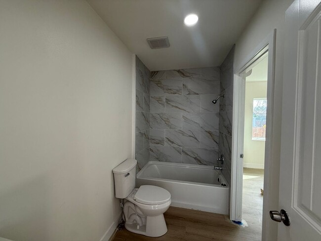 Building Photo - Brand new and Move-In ready!