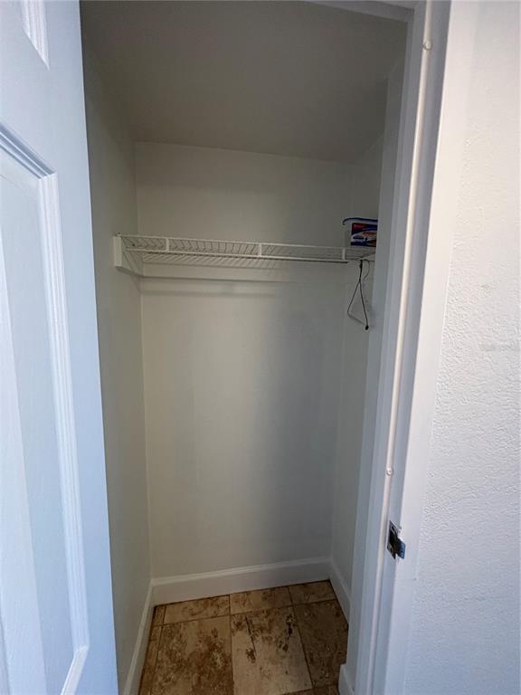 Building Photo - 470 3rd St S