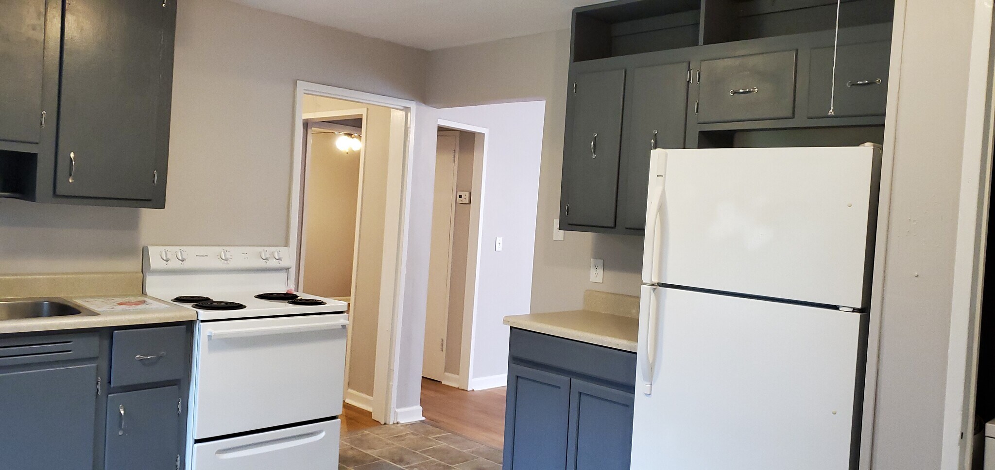 Kitchen - 2216 Bandler Rd