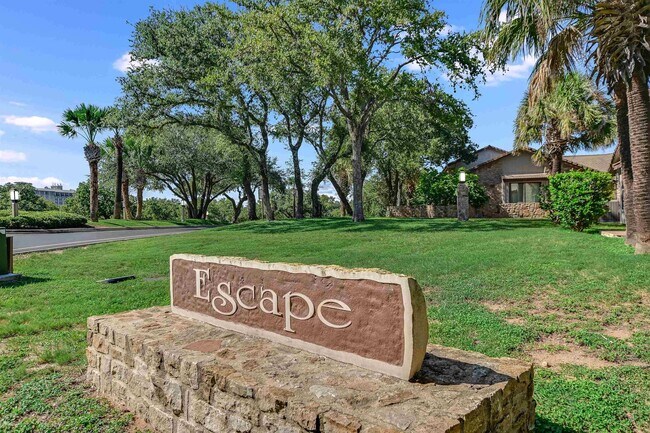 Building Photo - 100 Bay Point Dr