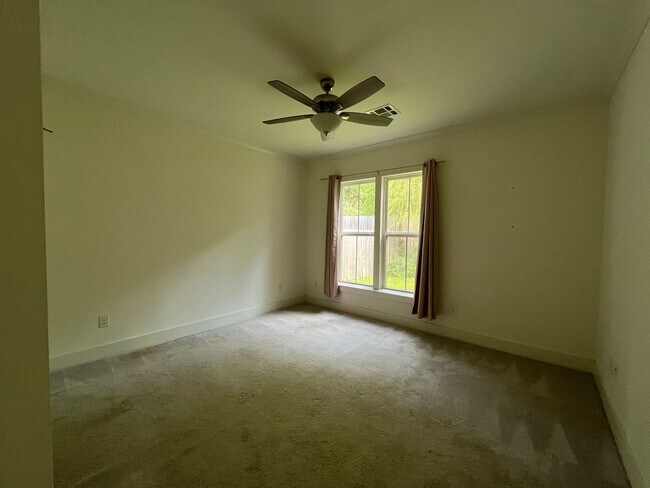 Building Photo - Beautiful 3 bedroom in Fieldstone Park