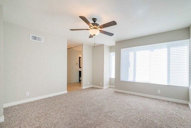 Building Photo - 27808 Sycamore Creek Dr