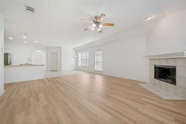 Building Photo - 13575 Valley Mills Dr